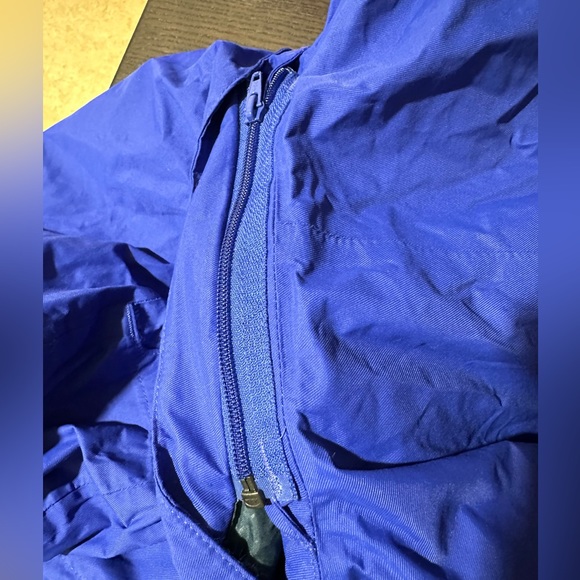 Columbia Snowcalypse Omni-Tech Jacket in Size Small (Like New!) - Picture 2 of 13